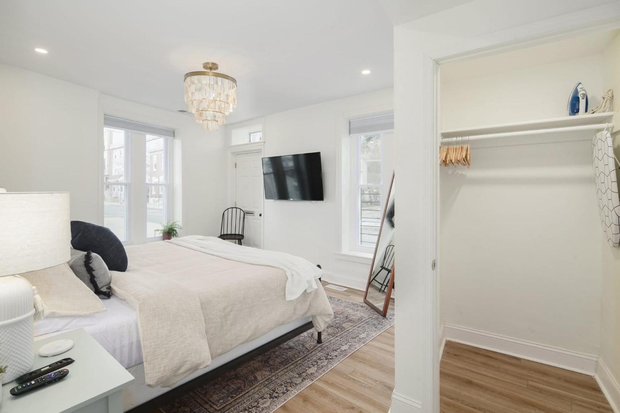 Silverwood Serenity: Large 2b 2b With Parking